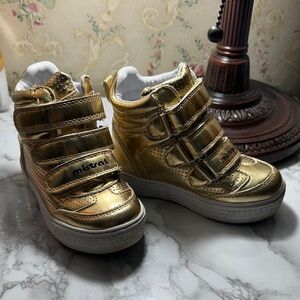 Gold toddler High-Top Sneakers sz 24